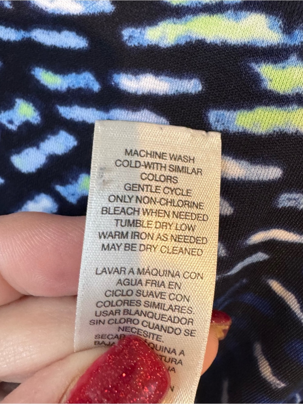 Chico's Easywear Navy Abstract Print  V-NeckTop    1X    #N - Picture 6 of 8